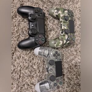 Playstation 4 Controllers